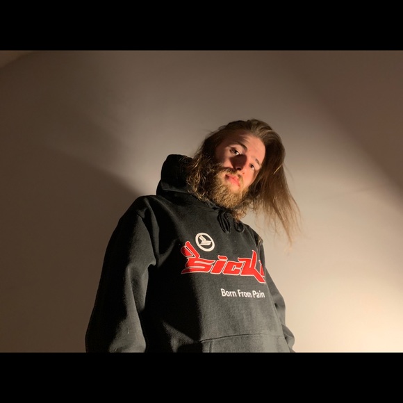 Meet your Posher, Ian - Picture 1 of 1